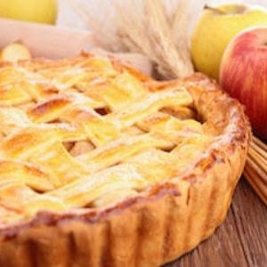 Фото товара 'Пирог с брусникой и яблоками'
