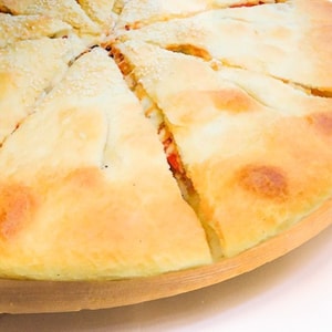 Фото товара 'Пицца "Кальцоне с фрикадельками"'