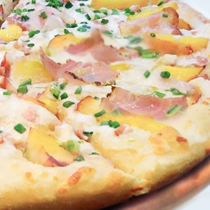 Фото товара 'Пицца с картофелем и беконом'