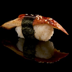 Фото товара 'Классические суши с угрем'